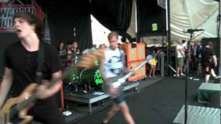 Bring Me The Horizon - Chelsea Smile - Warped Tour 2010