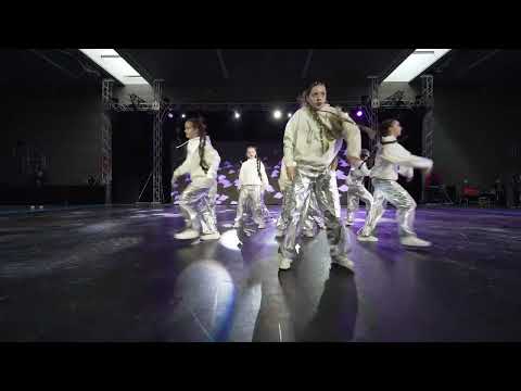 [5th Place] Funky Dangers - Ripple of the wings