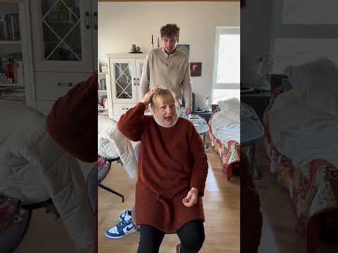 Omas heiligen Haare .🍄 #short #shorts  #Janek