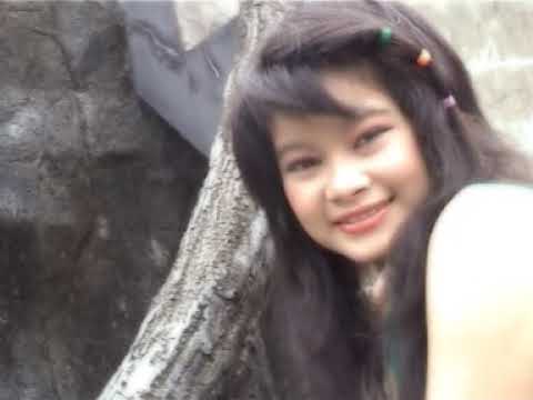 Asam di Gunung Garam di Laut - Ona Sutra