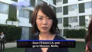 Пэ Ду-На даёт интервью корейскому телеканалу о своём участии в "Облачном Атласе" на корейском языке с английскими субтитрами