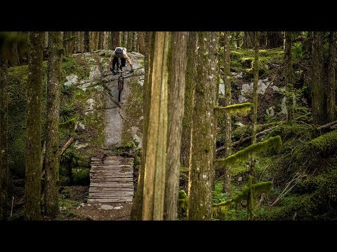 Yoann Barelli rides META AM 29 in Squamish