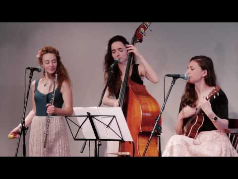 Amelie Acoustic Trio - Summertime