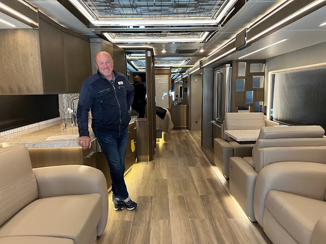 Preview image of 2024 Newmar King Aire 4531 (17N232025) youtube video