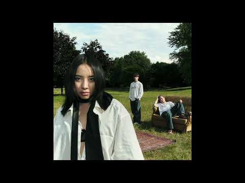 FERBI,Mokebe,Ohgotme - ZE MNĄ CHODŹ (Official Audio)