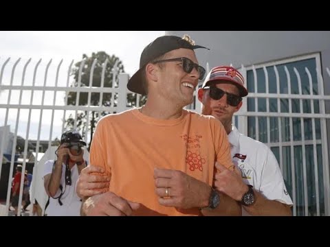 Tom Brady THROWS Lombardi Trophy from His Boat to Rob Gronkowski