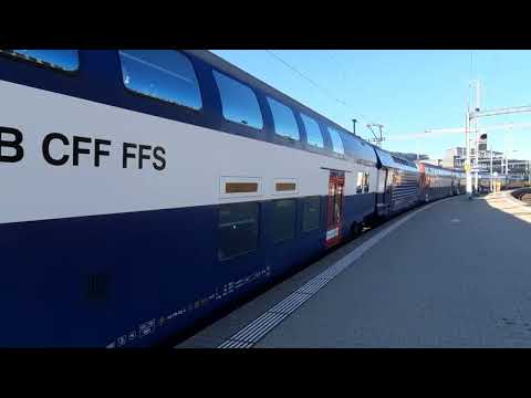 Einfahrt der S12  beim Bahnhof Brugg AG