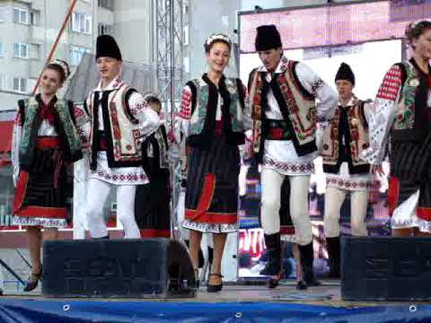 ANSAMBLUL FOLCLORIC DE AMATORI "BALADA" BOTOSANI