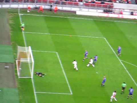 Penalty Suarez  Ajax - De Graafschap 3-0    (jewsfromthesouth.hyves.nl)