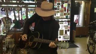 Gary Lucas plays Skip James&#39; &quot;I&#39;m So Glad&quot; at Matt Umanov Guitars NYC