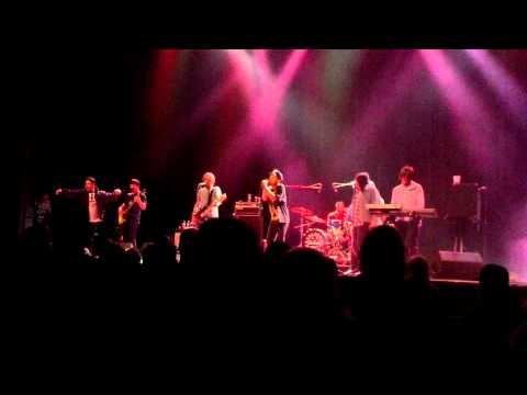 Desaparecidos and The So So Glos Spanish Bombs