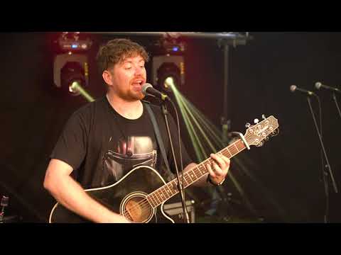 Dean Mahon  -  Dunnes Bar Carrick on Shannon