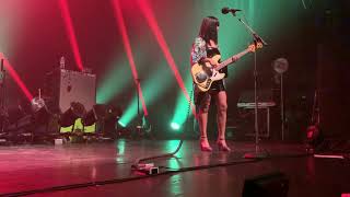 Khruangbin - Christmas Time Is Here (2018-11-28 – Chicago, IL)