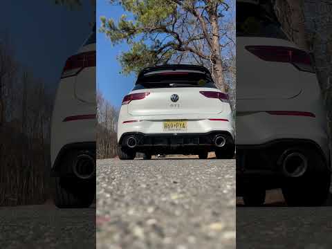 MK8 GTI - AWE TRACK EXHAUST sport mode revs
