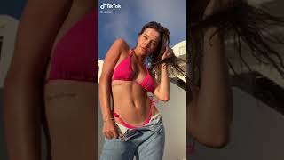 😘🍑 TikTok Queen Lea Elui TikTok #shorts #leadance #tiktok #2021 #bestoflea #besttiktok 🍑😘