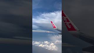【飛行機からの景色】ラピュタみたいな雲 Beautiful clouds from the airplane #shorts