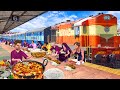 Train Driver Cooking Champaran Mutton Curry Chawal Unlimited Free Food Street Food Hindi Kahaniya