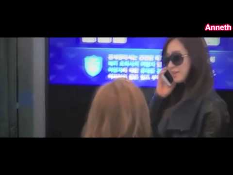 Yulsic Moment # 204 - Kwon yuri Comforting Jessica Jung