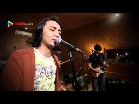 Sidepony - Falling In Love At A Coffee Shop (Cover Version) - Klikklip