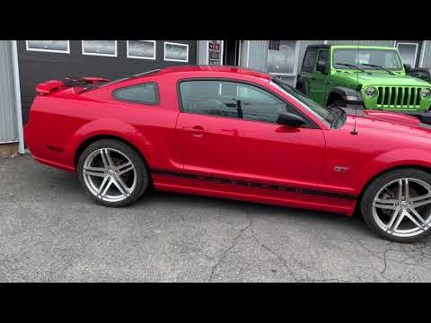 Mustang GT 2007 avec 86900km \ Boite Manuelle \ Jantes en 20 Po \ Cuire Noir
