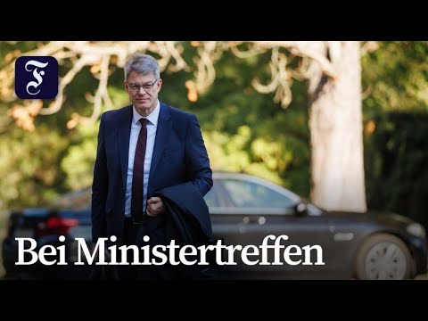 Verkehrsminister Schnieder erleidet Kreislaufzusammenbruch