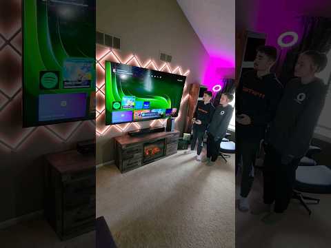 We are officially Xbox Series X Owners 🎮💚 WHAT SHOULD WE PLAY 1ST? #xbox #gaming #setup