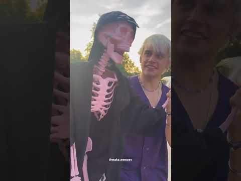 YouTube Thumbnail