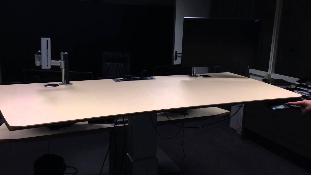 Bureau elektrisch, op hoogte, verstelbaar, buro, bureau, kantoor