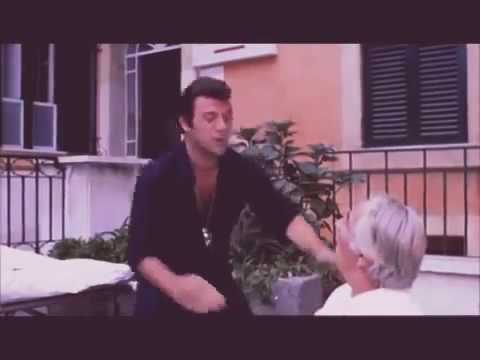 Verdone (Un sacco Bello) - Schizzi de sangue, pezzetti de cervello sul contachilometri...