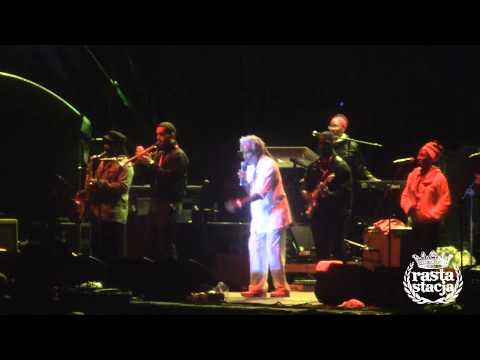 Rastastacja na Festiwalach - Reggaeland 2013 Dzień 1