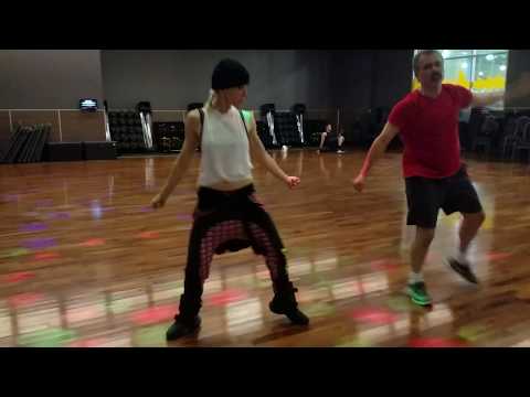 Zumba Fitness - MAMI LO TIENE - MegaMix 64 Choreo