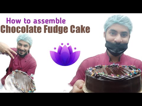 How to assemble any cake #fudgecake #baking