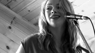 SAMANTHA FISH  "GONE FOR GOOD"  !!!  SUPERSONIC OIL CAN GUITAR