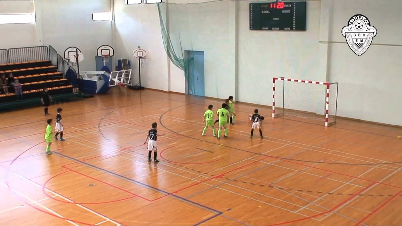 Futsal SUB11: Esc.Modelos, 0 - Acad. Pedras Rubras, 4