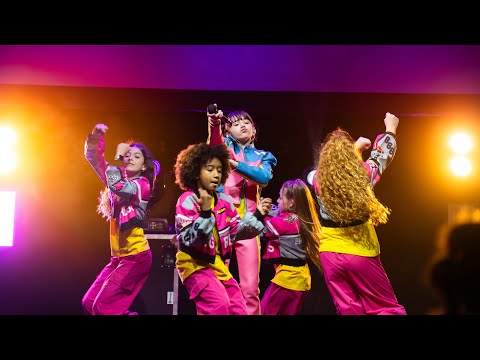 Chloe DelaRosa - Me pongo a Ronear