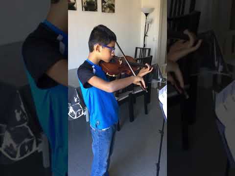 Herr Maulwurf uns Frau Grille by Andrea Holzer-Rhromberg