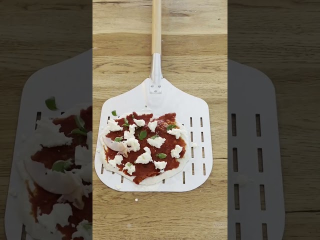 Vidéo teaser pour Trisa Pizza Mio+ Testimonial zu Marisas perfektem Pizzaofen