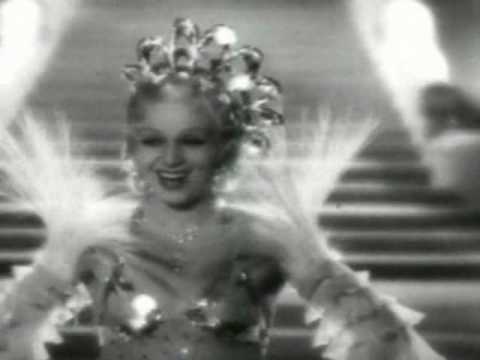 La Bella Tangolita - Gitta Alpar & Dancers "live" in "Ball im Savoy" (1935)