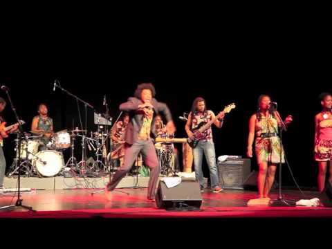 Stewart Sukuma & Banda Nkhuvu live @ EU 2011 (part 1)