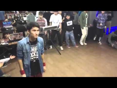 RG (funklusivefam) vs Adis UFB locking battle