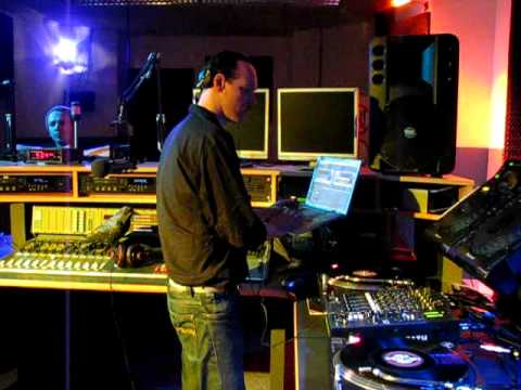 Benjamin Fehr (Catenaccio) @ TV Sonntagsclub (Twen.FM, Berlin, 25.6.11) - part 1