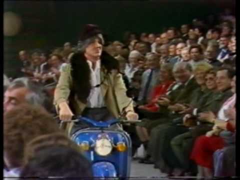 Die jungen Klostertaler - Die Oma Fährt Mit'm Moped - mit Hias