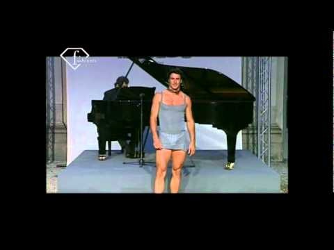 Vivienne Westwood Homme PE 2000 | FashionTV - FTV.com