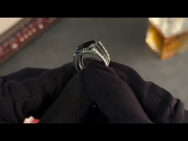 خاتم رجالي فضة مزين بحجر أونيكس أسود