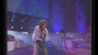Un Amor que viene y va - David Bisbal En Directo (Concierto Sant Jordi 2002)