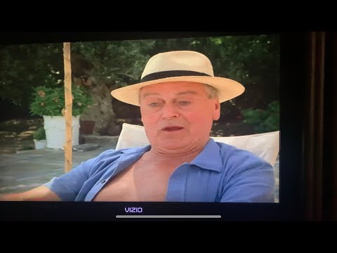 Sebastian Shaw (Anakin Skywalker) in High Season (1987) 2/3