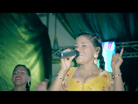 ALBERTO AGUILAR Y LA CHINITA DEL AMOR Tema salaques mix 2025 en vivo