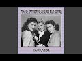Ooo Oo-Oh Boom - The Andrews Sisters - Topic Ooo Oo-Oh Boom