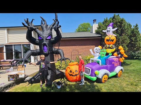 Unboxing 3 New Halloween Inflatables & Jumping Spider!