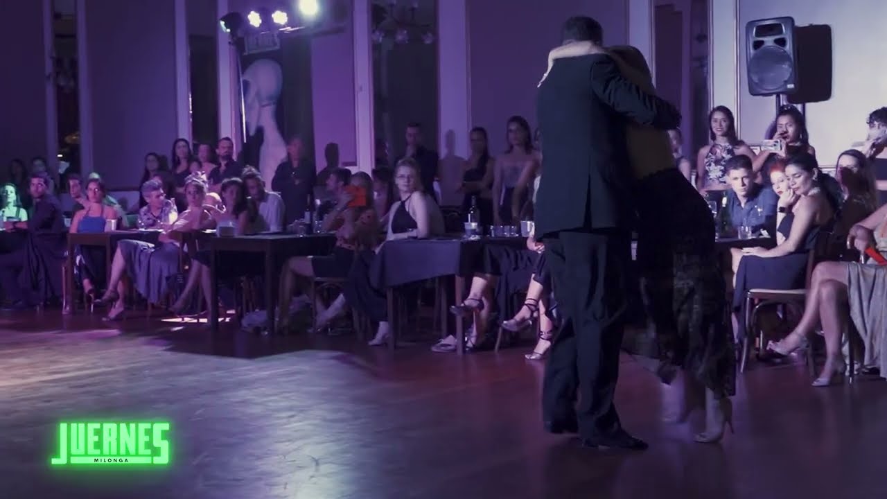 ROBERTO ZUCCARINO Y VIRGINIA PANDOLFI  EN JUERNES MILONGA + ARGENTINA TANGO SALON FESTIVAL